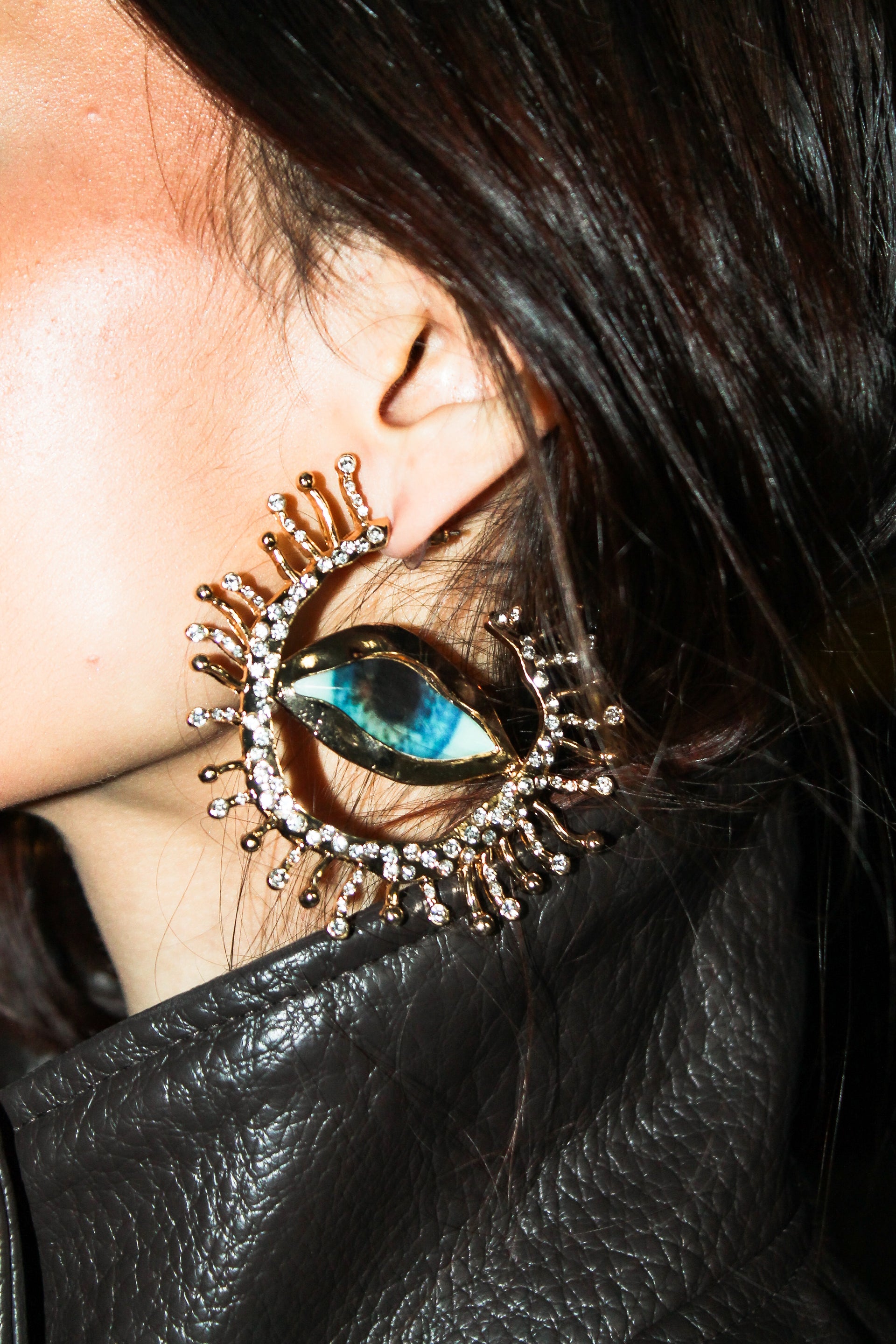 Brinco Argola Eye - Dourado