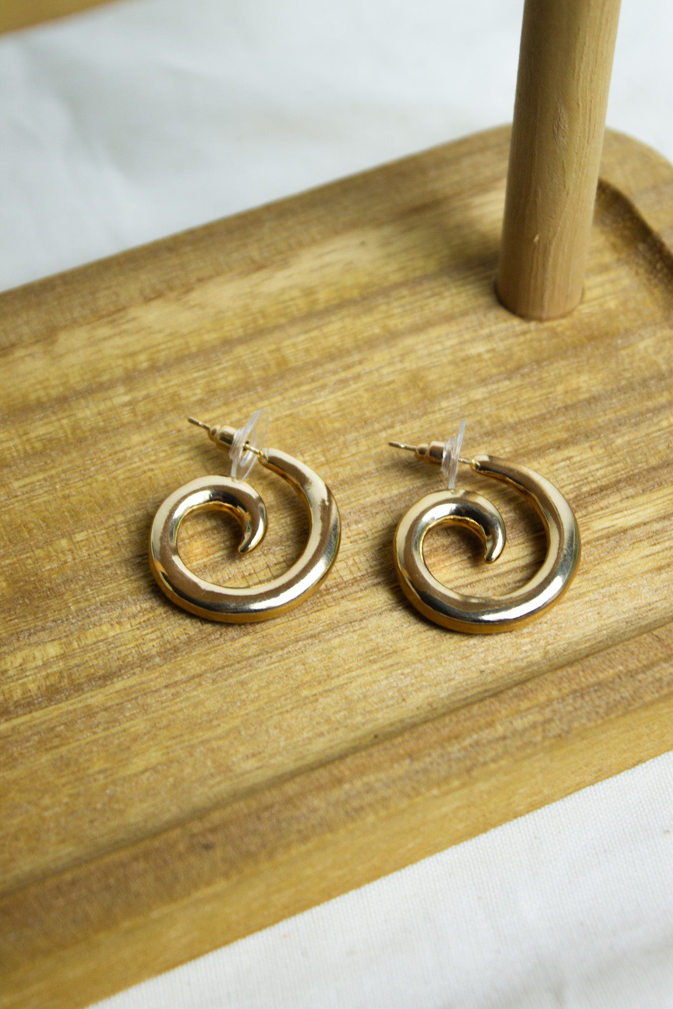 Brinco Caracol - Dourado