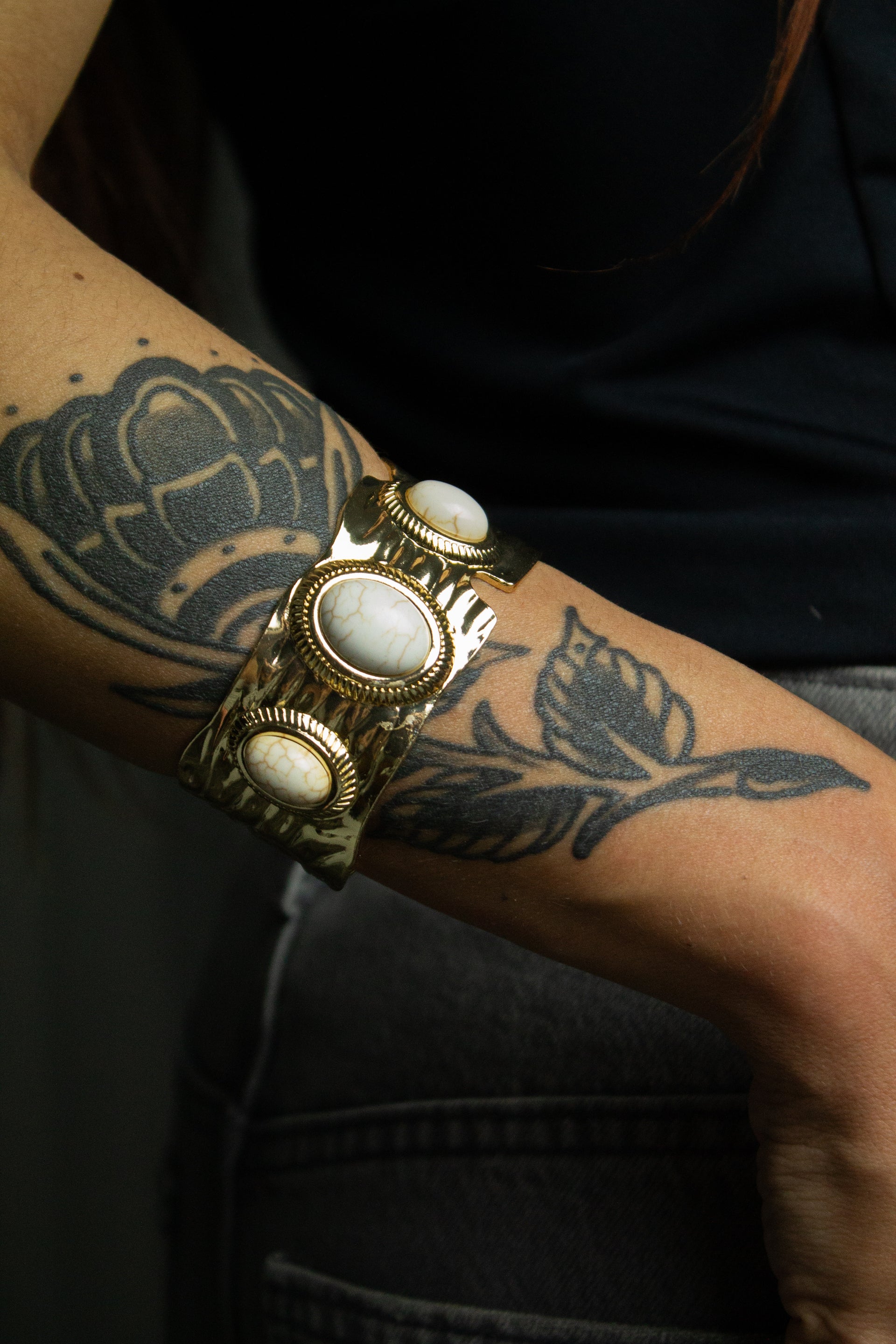 Bracelete Stones - Dourado/Branco