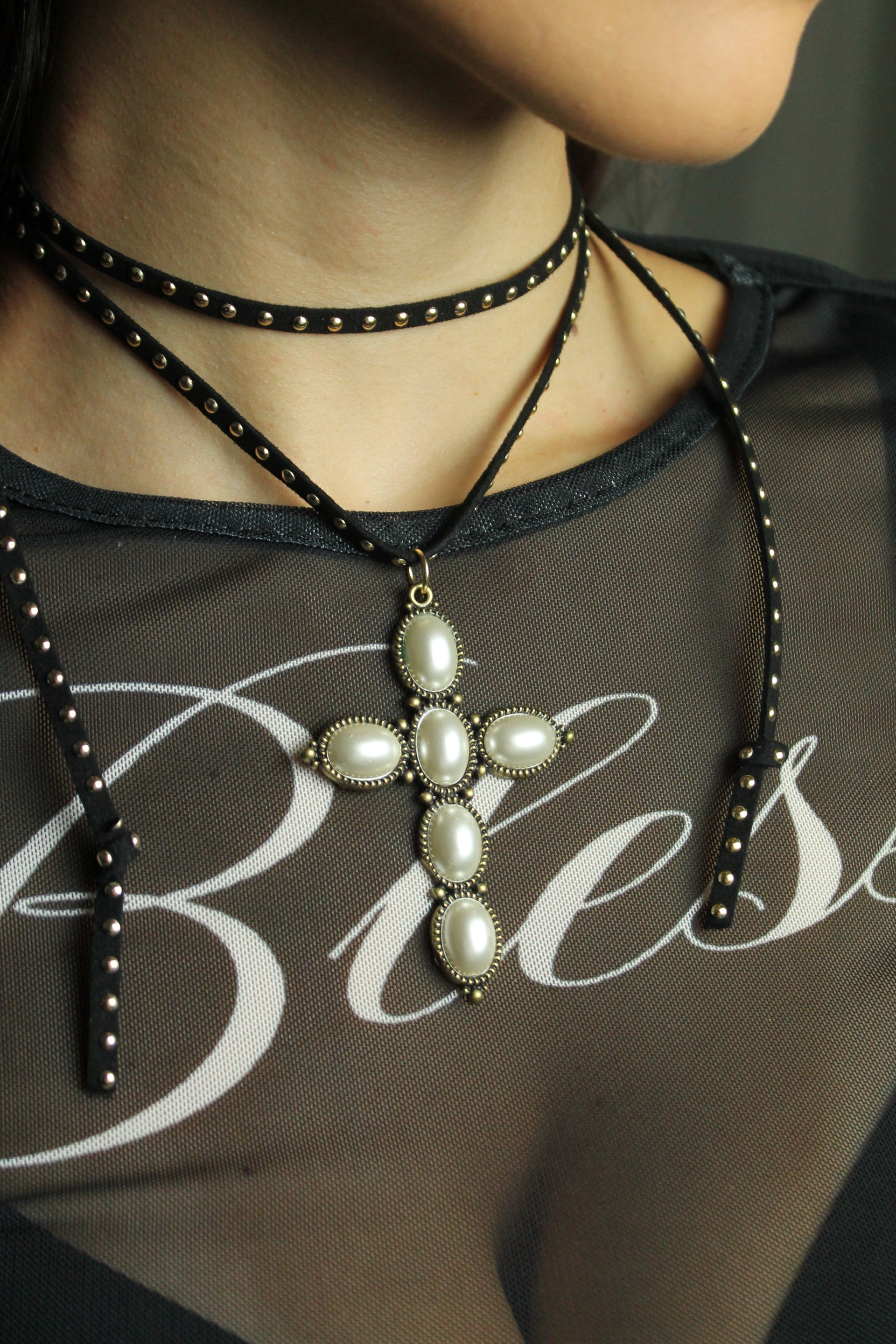 Colar Divine Cross - Dourada