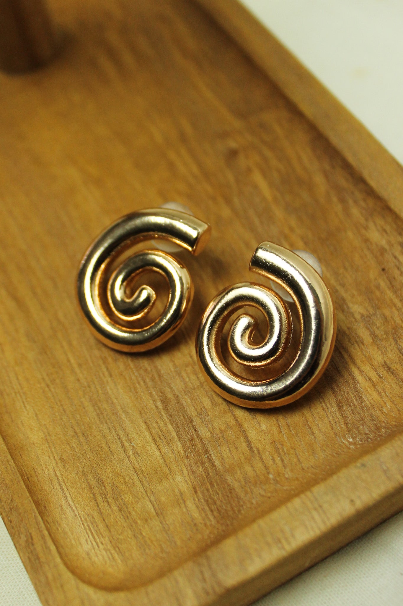 Brinco Espiral Slim - Dourado