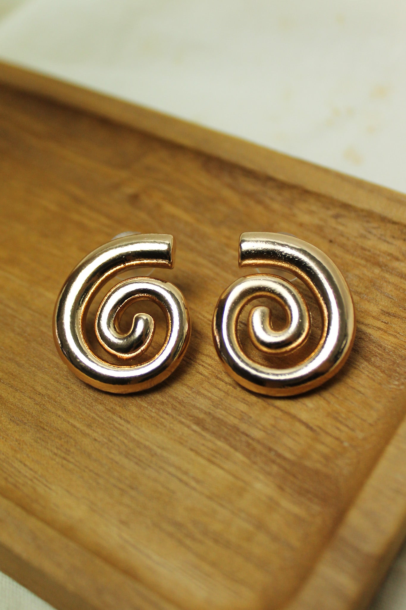 Brinco Espiral Slim - Dourado