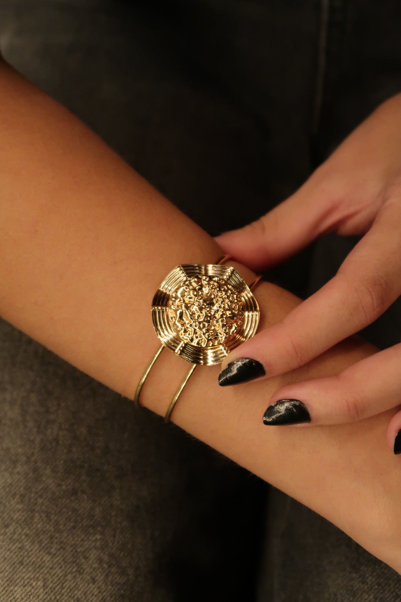 Bracelete Bacar - Dourado