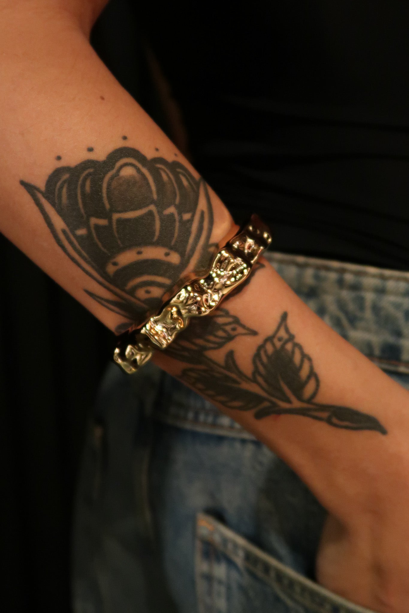 Bracelete Martelado - Dourado