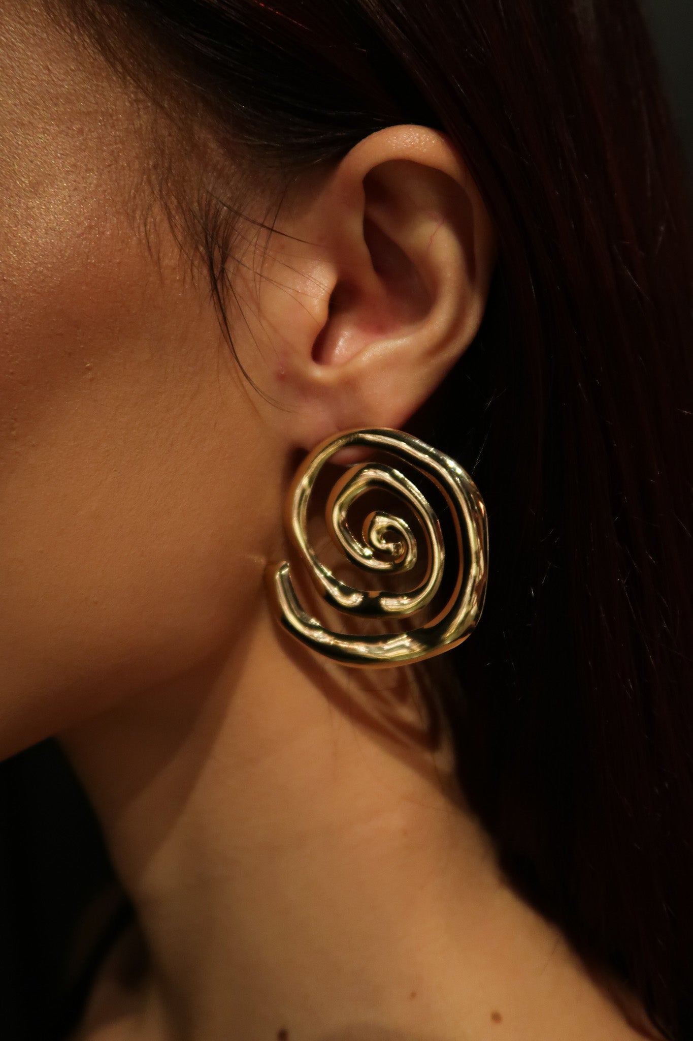 Brinco Espiral - Dourado