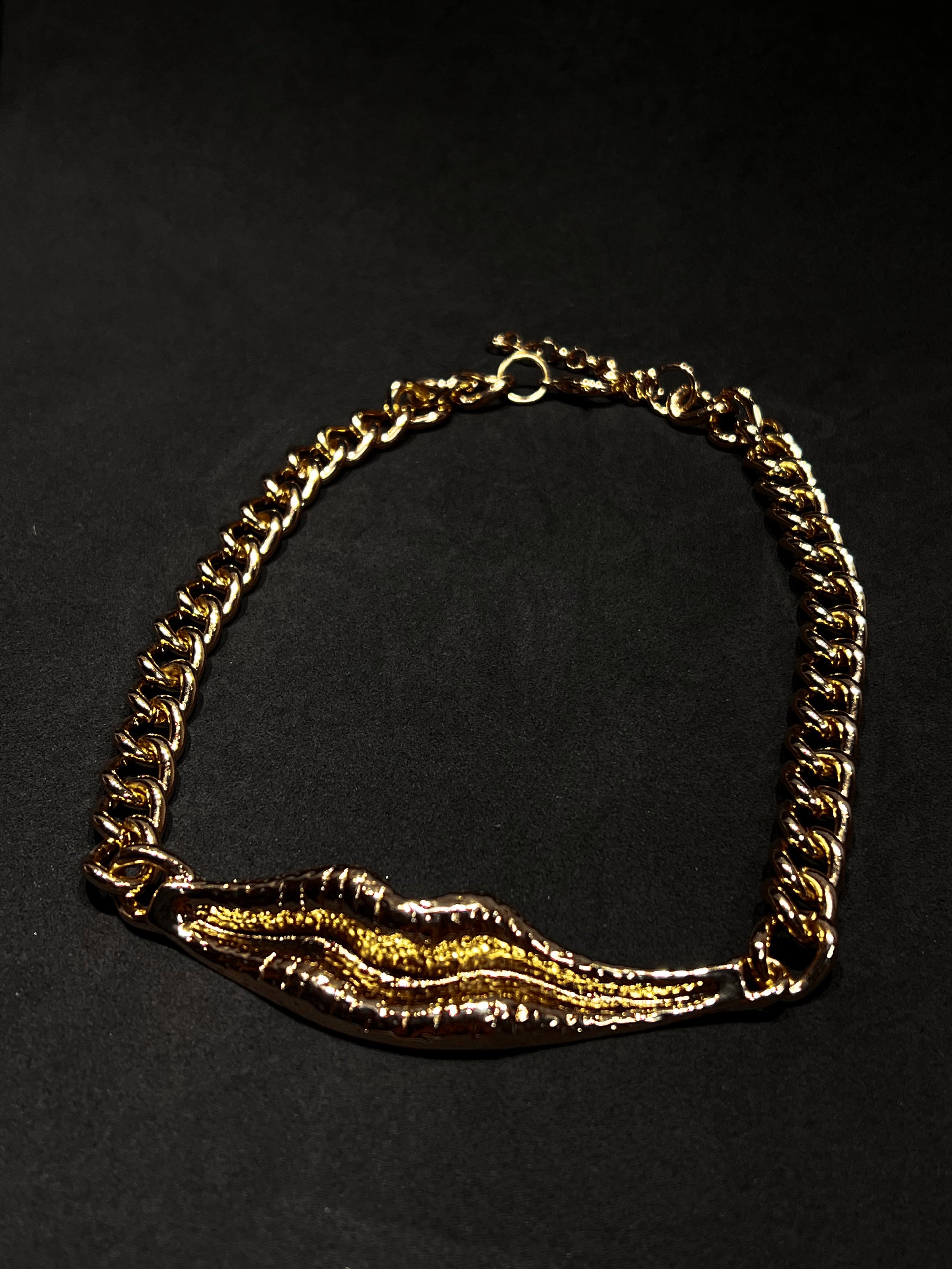 Colar  Lip Chain - Dourado
