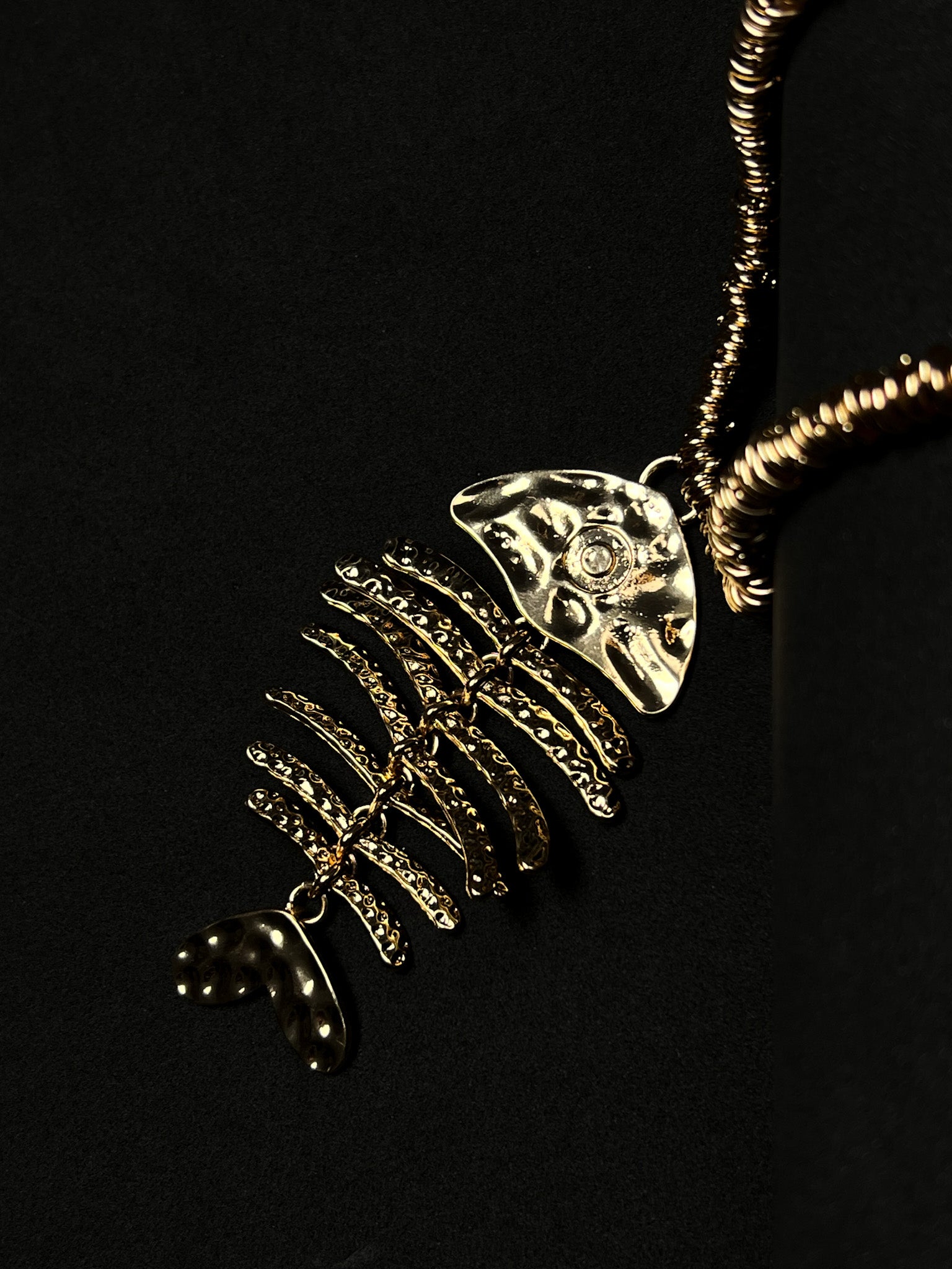 Colar Peixe Bold - Dourado