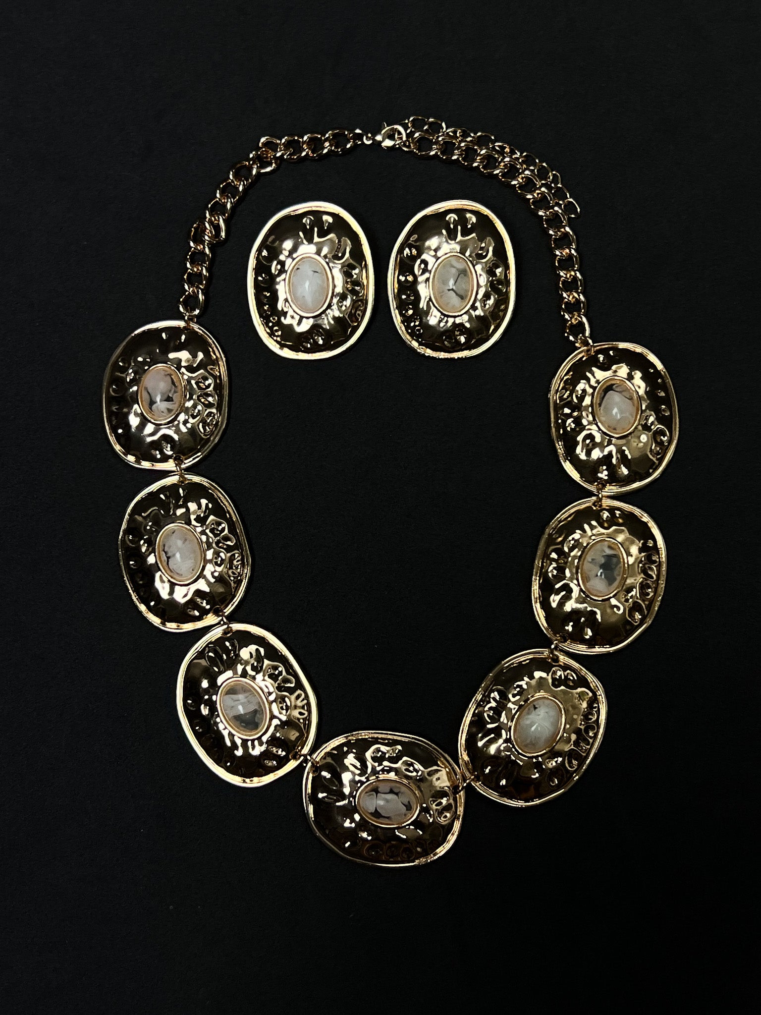 Conjunto Stones - Branco/Dourado