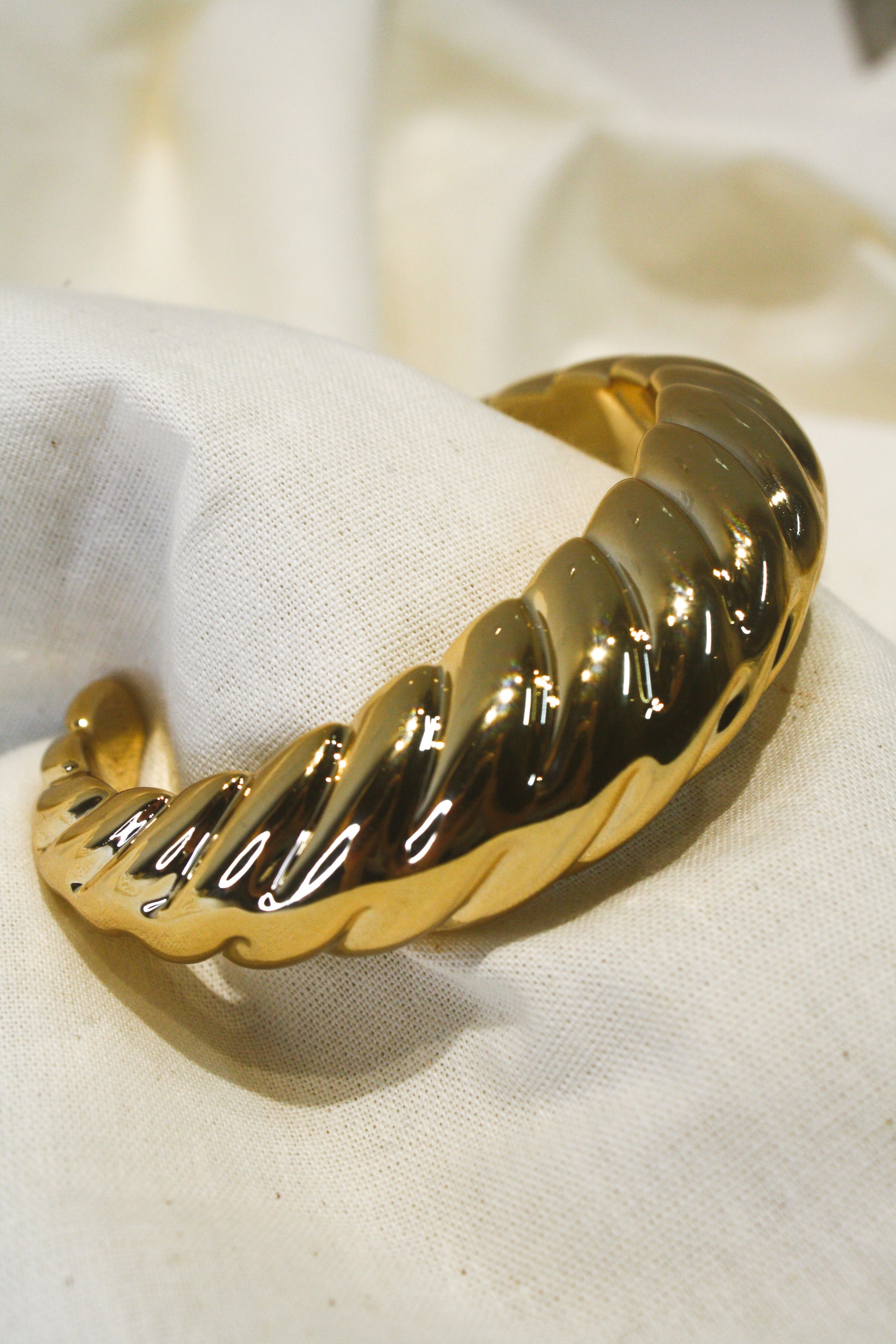 Bracelete Twist - Dourado