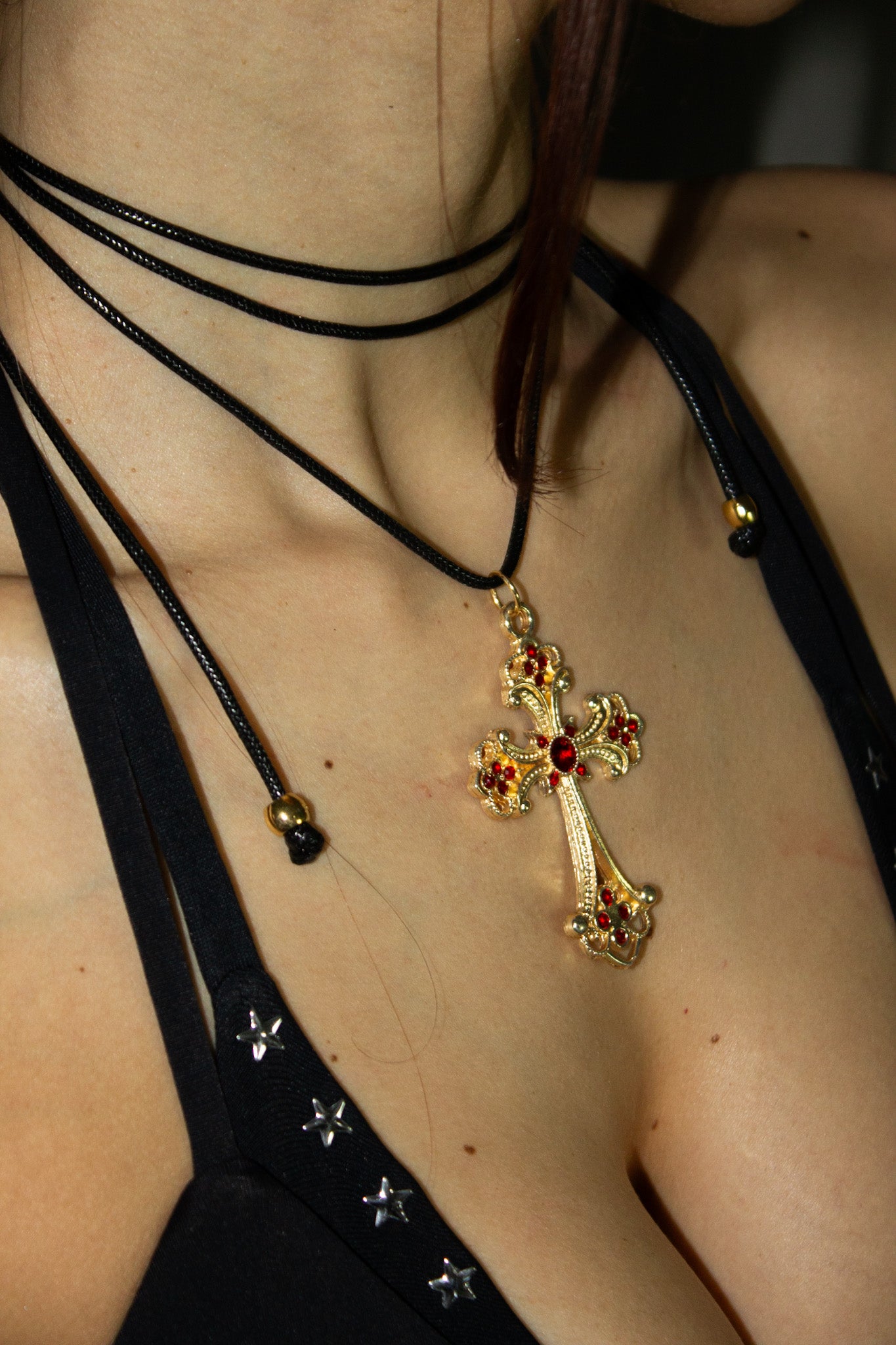 Colar Cruz Bloodstone - Dourado