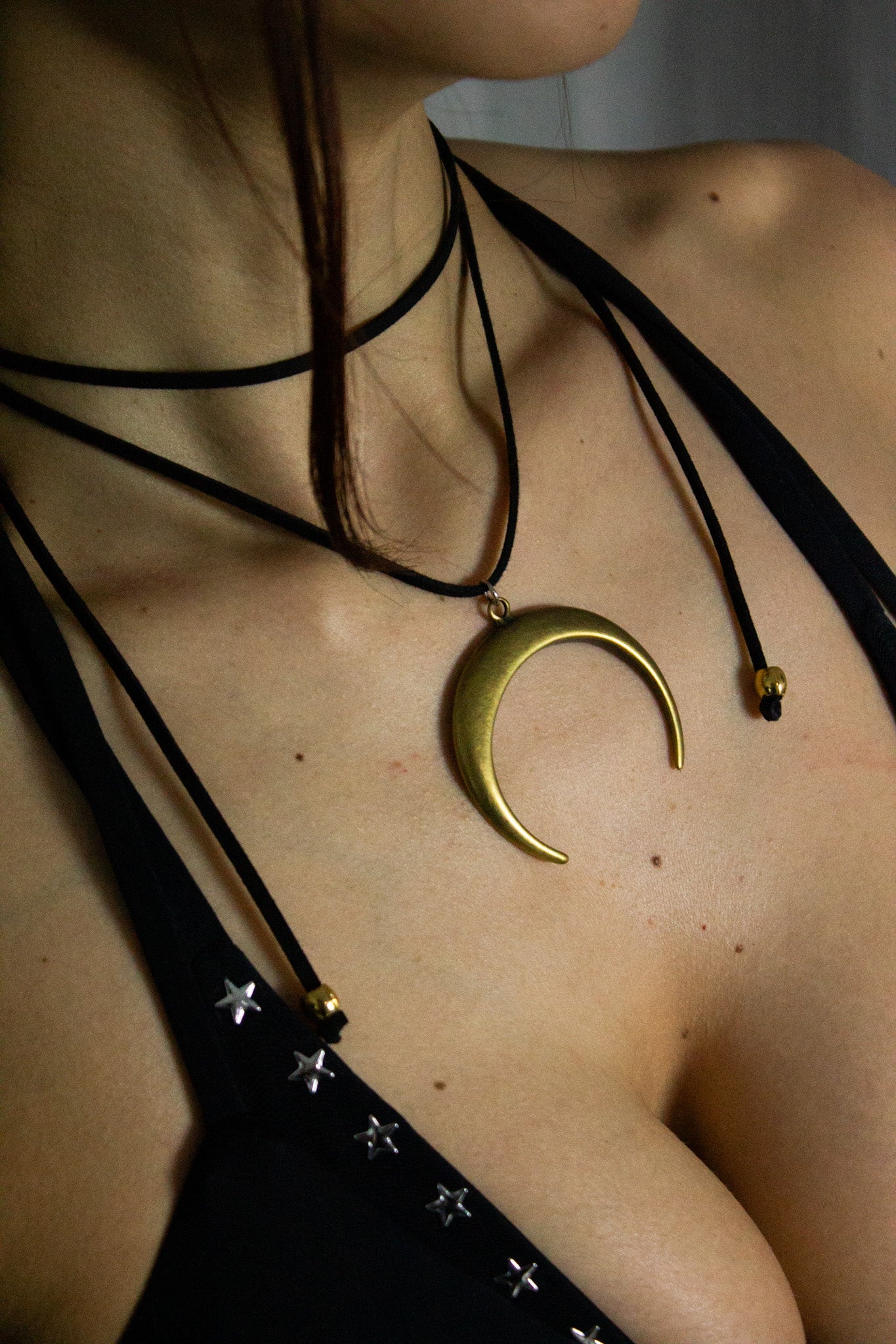 Colar Lua - Dourado Envelhecido