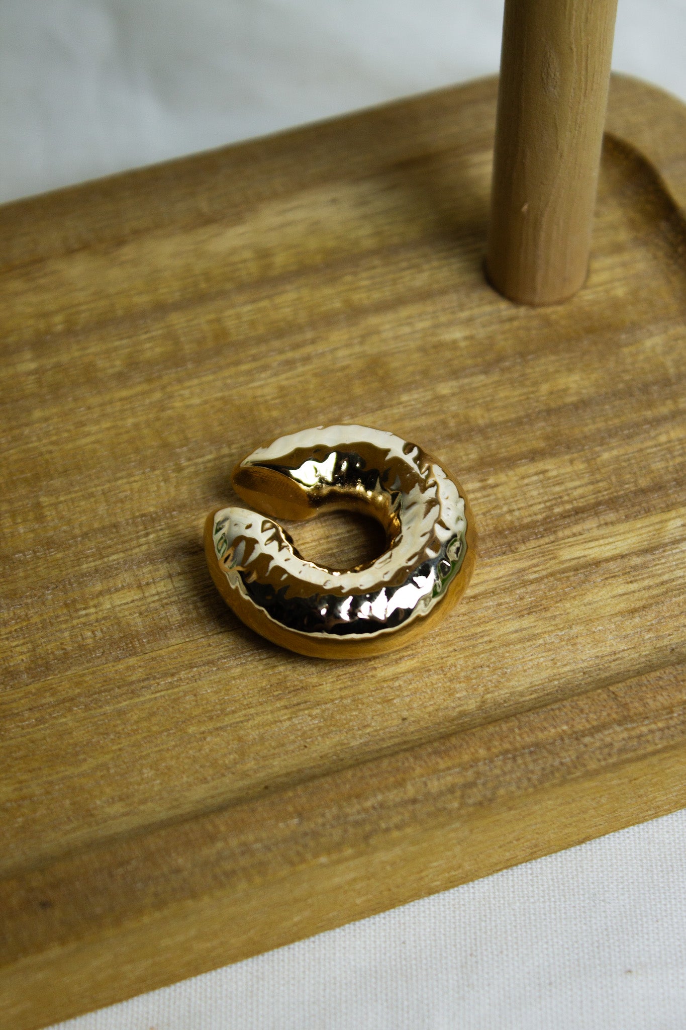 Piercing Fake Martelado - Dourado